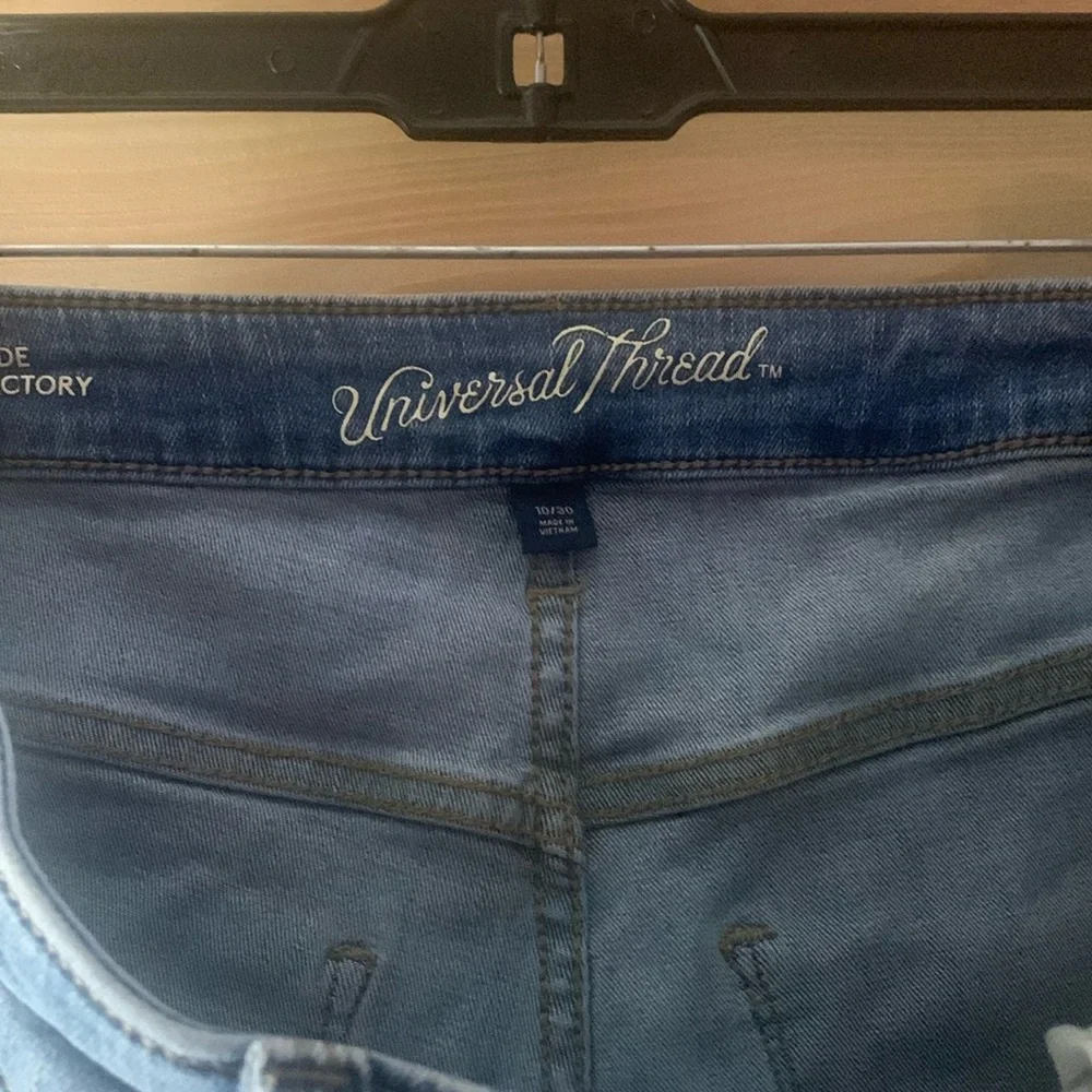 High Rise Universal Thread Ripped Jean Shorts - Picture 4 of 8